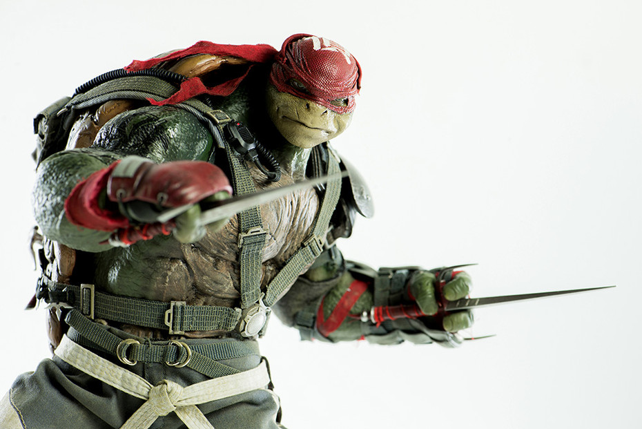 Tmnt raphael on sale action figure